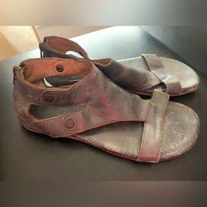 Bedstu Soto Grey sandals size 9
